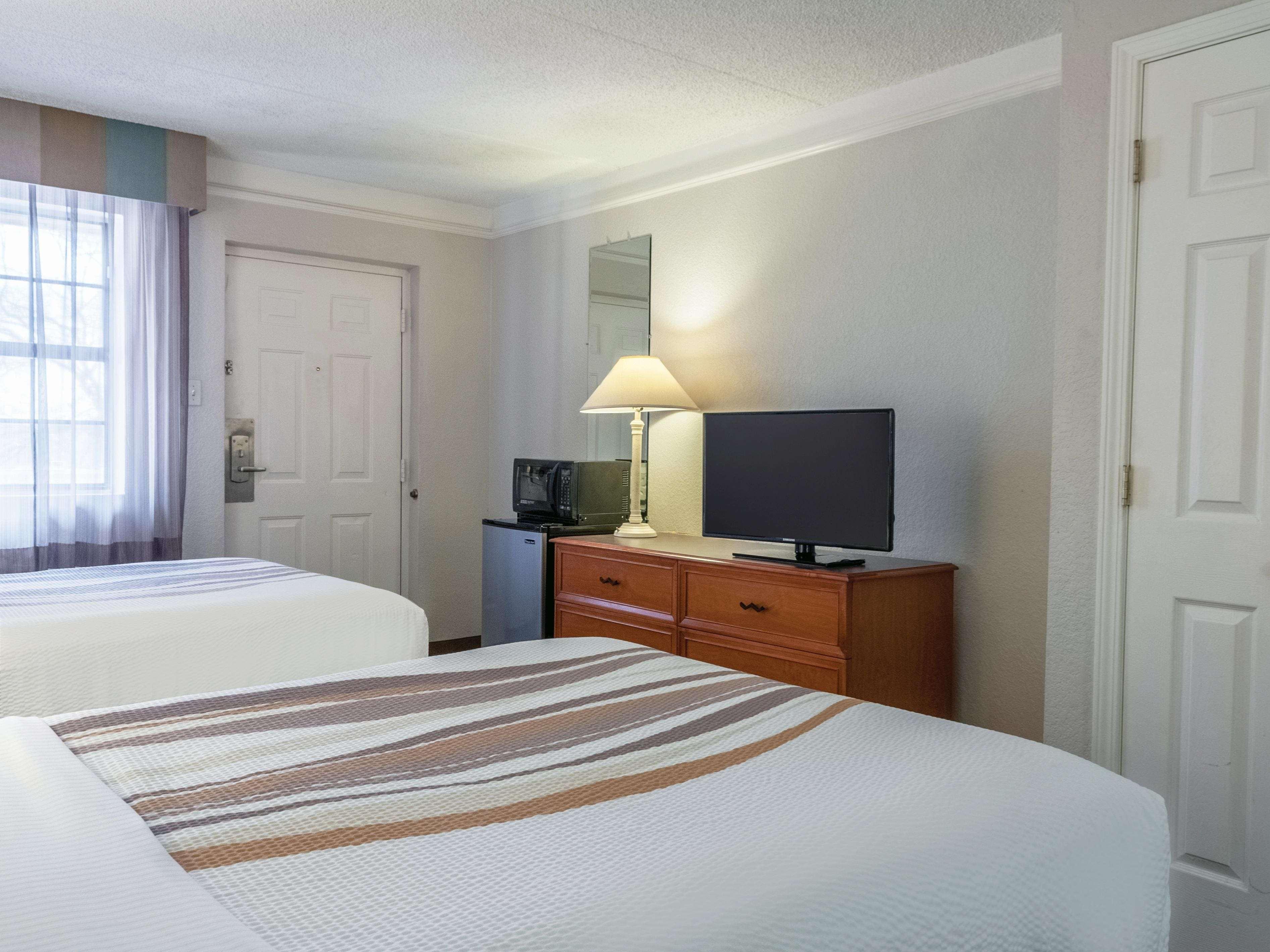 La Quinta By Wyndham New Orleans West Bank /