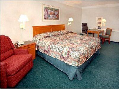 Hotel La Quinta By Wyndham New Orleans West Bank /